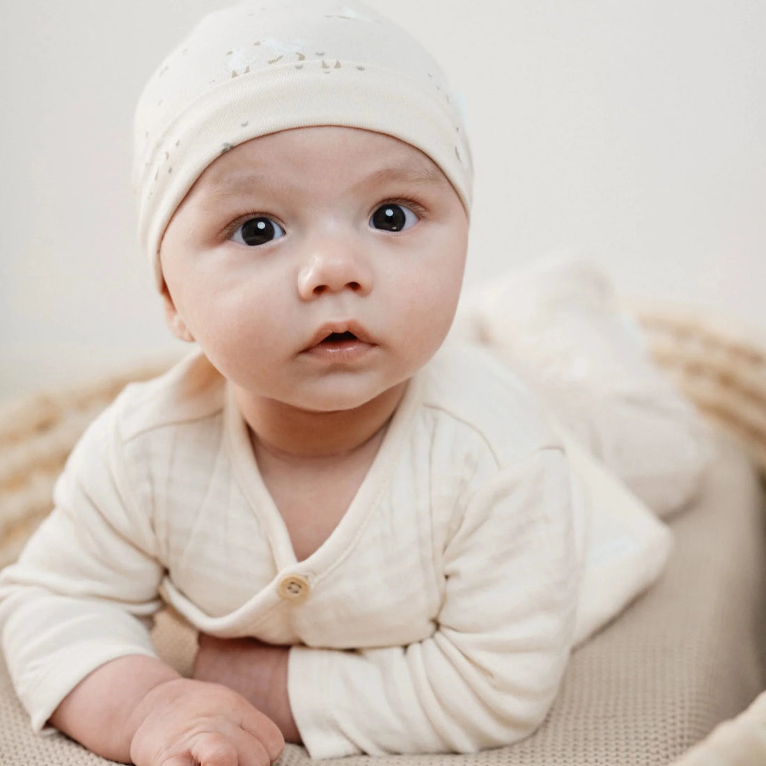 Camiseta Cruzada Manga Larga Crema Little Dutch