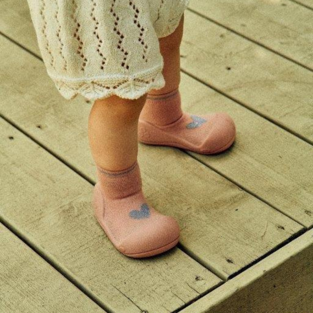 Calzado Attipas Shiny Heart Pink