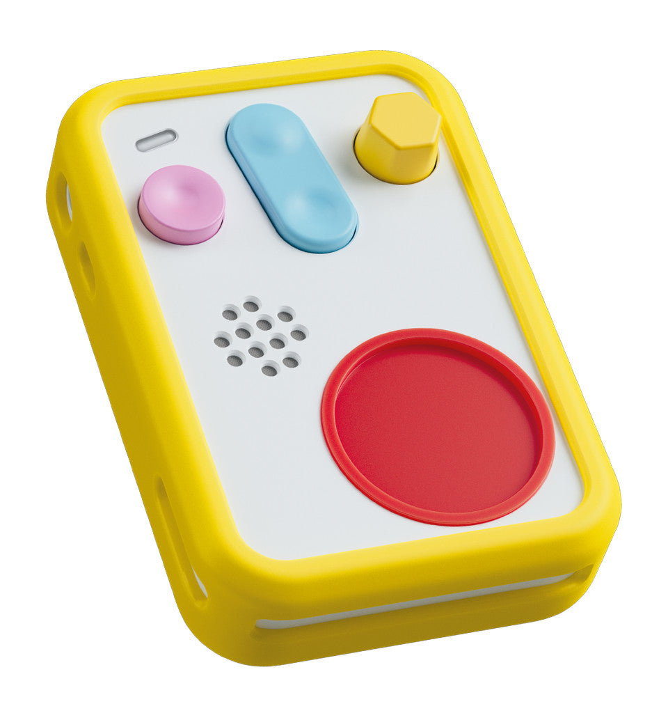 Cuentacuentos Faba+ blanco dentro de la funda protectora de silicona amarilla