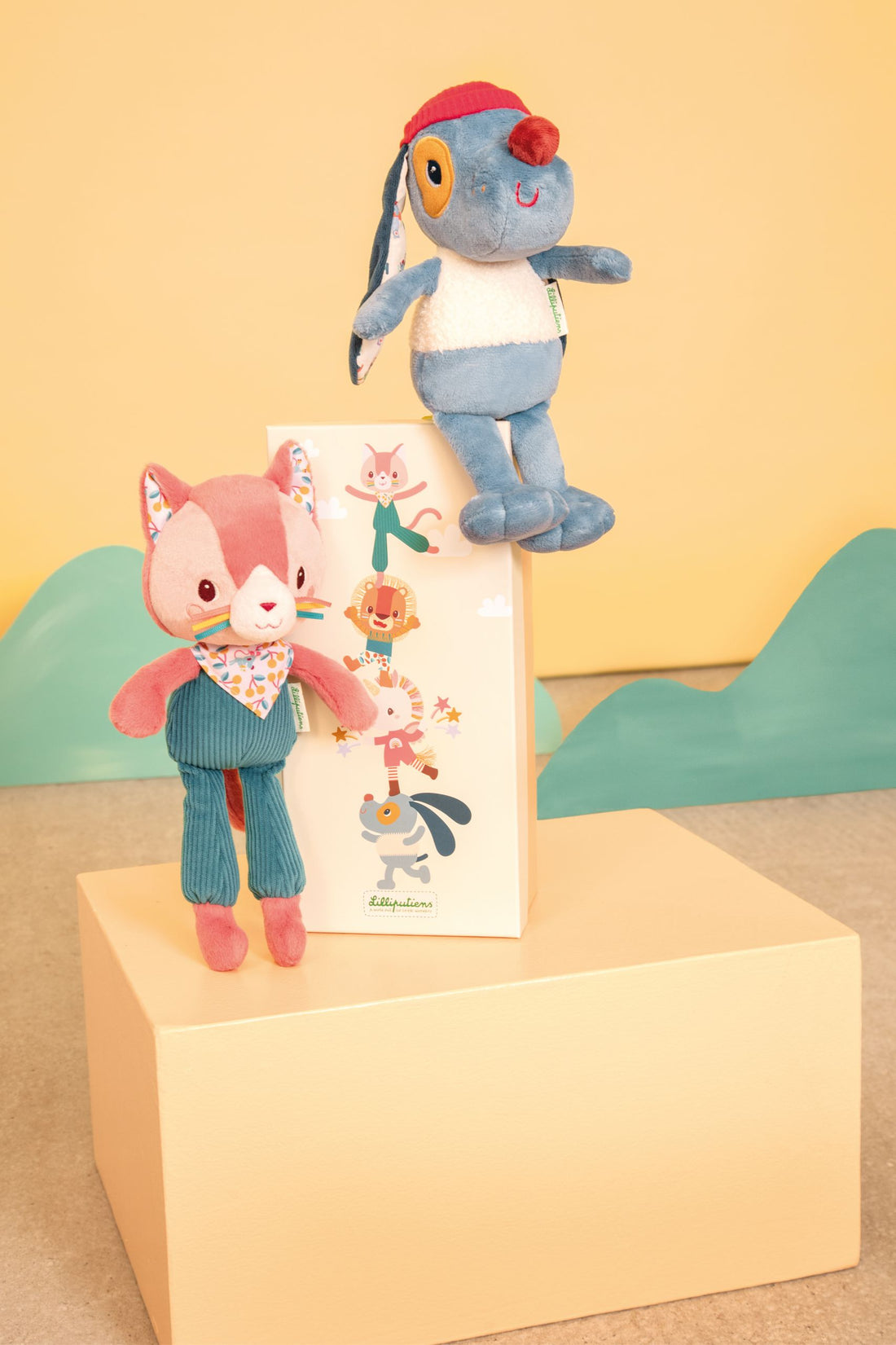 Jeanne Gato peluche amoroso (En Caja Regalo) Lilliputiens