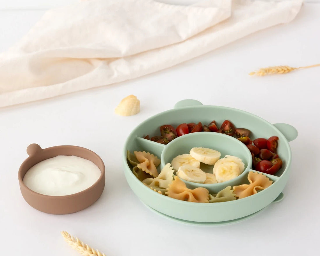 Plato de Silicona Verde con Compartimentos y Ventosa Kiokids